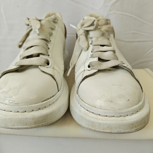 Alexander McQueen Oversized White Leather Trainers Size EU 42 US 9 E Men's - Picture 3 of 14